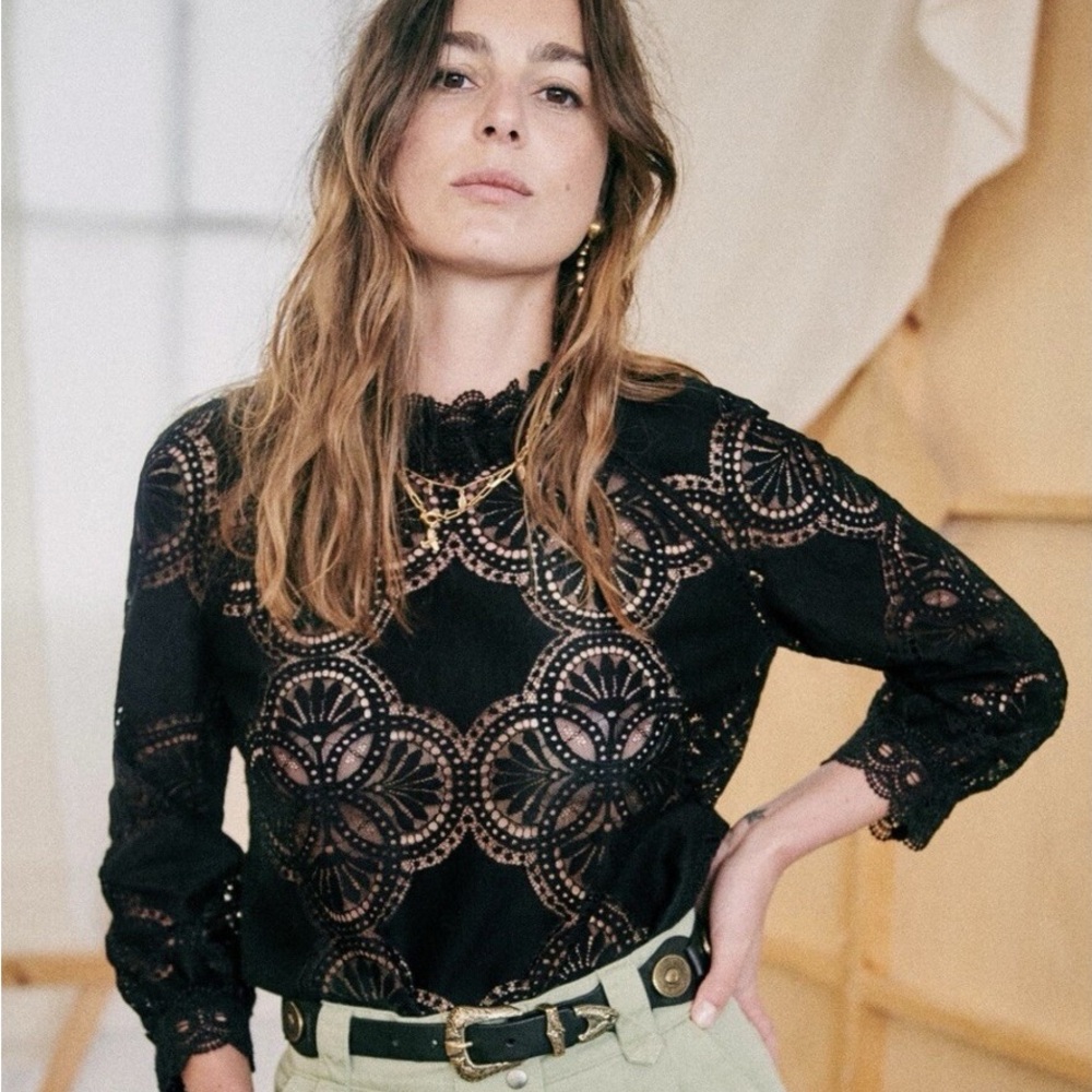 Sezane Bacall Top (like Bianca) in black lace size FR 36 US 4 US Small